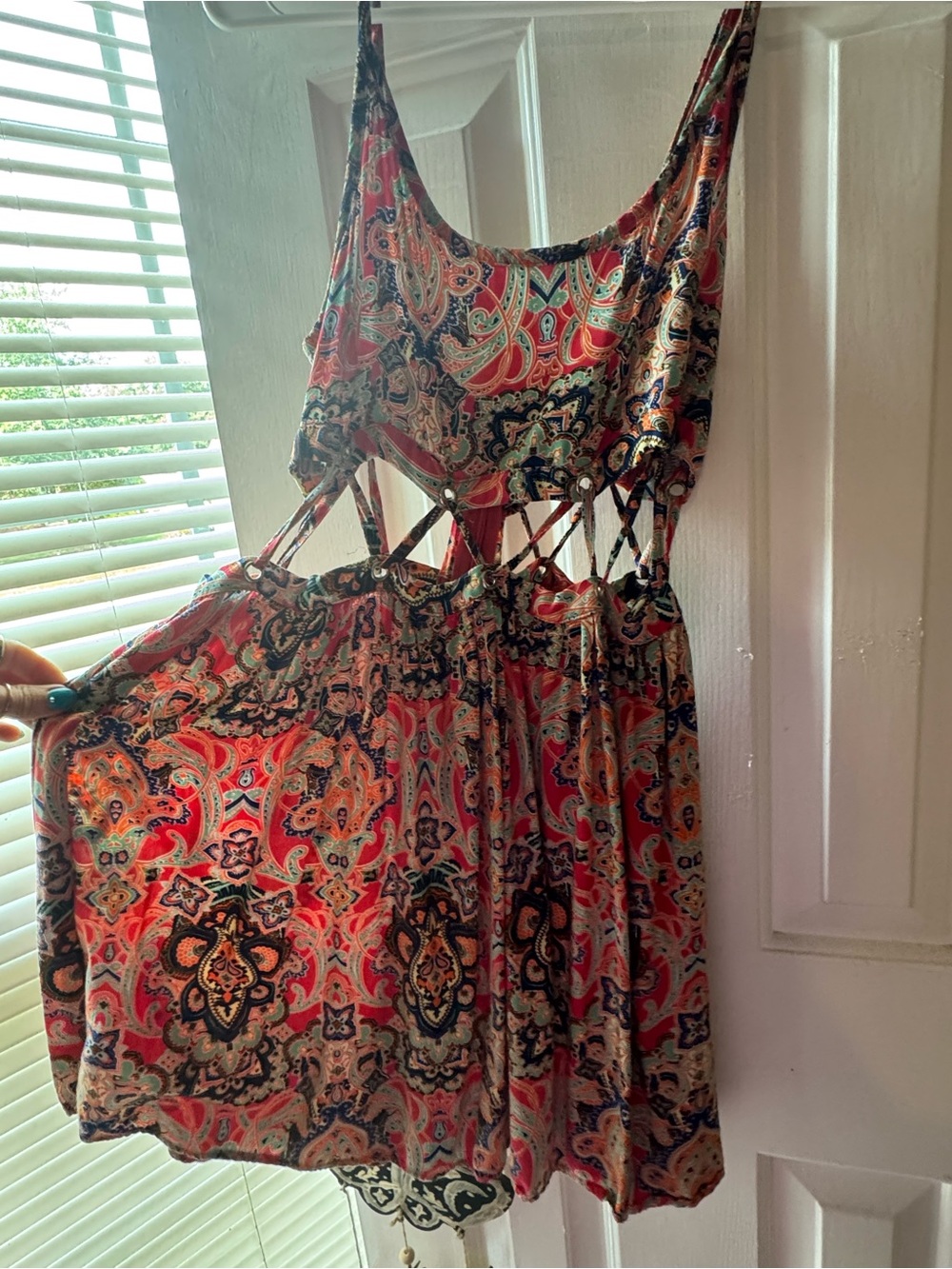 Dress - Picture 3 of 4